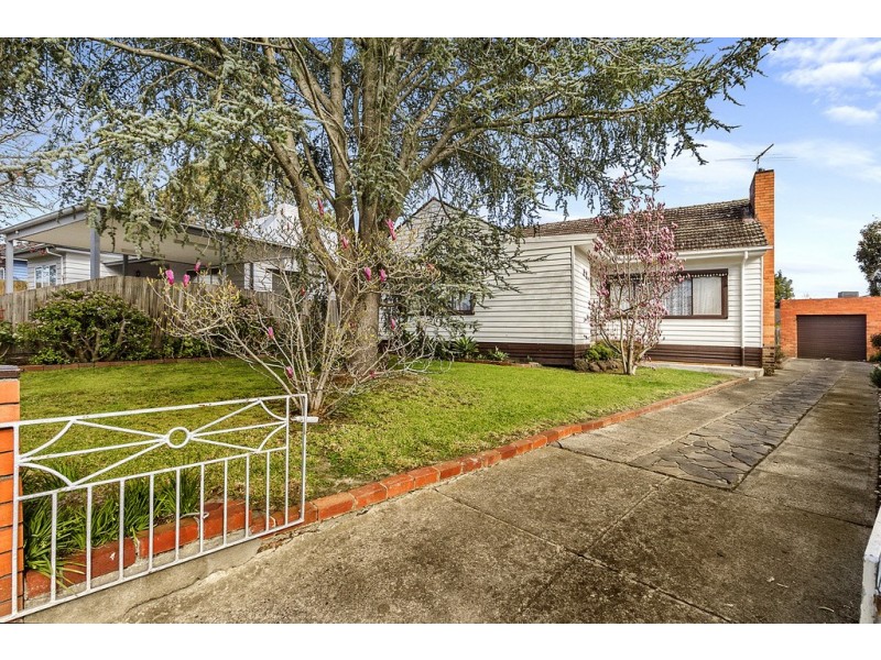 18 Glenice Avenue, Blackburn South VIC 3130