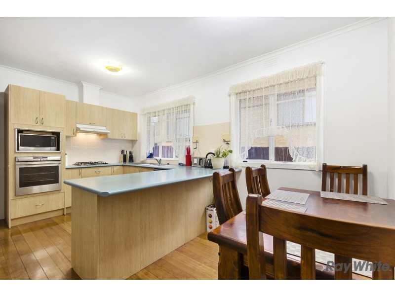 28 Leopold Street, Burwood VIC 3125