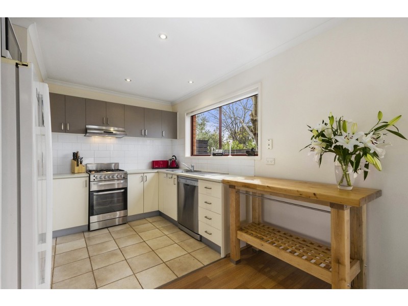 4 Cherrytree Lane, Box Hill South VIC 3128