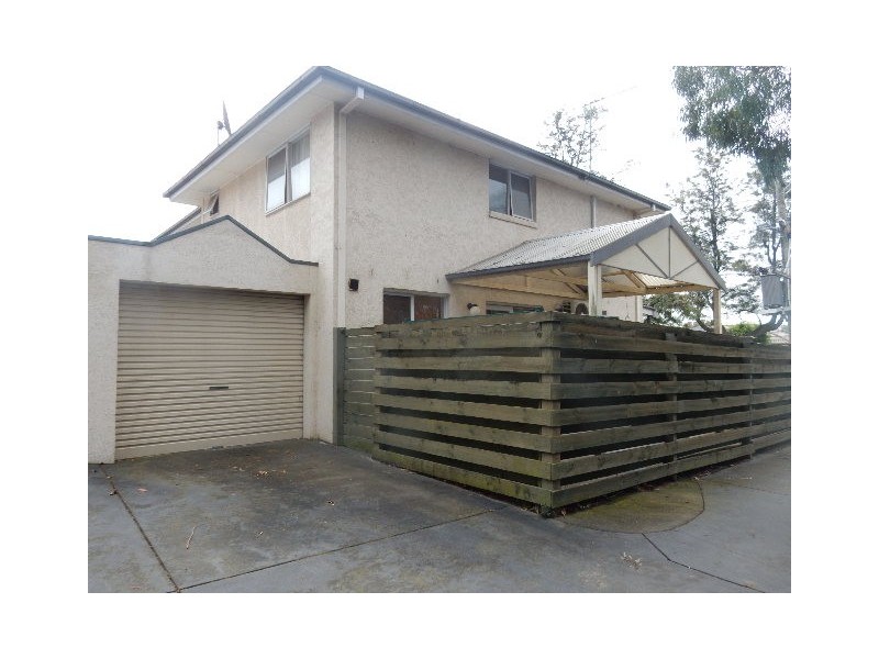 2/3 Dunloe Avenue, Mont Albert North VIC 3129