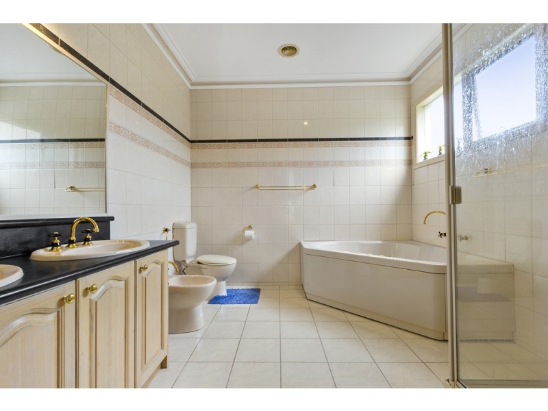 2 Lucieer Court, Templestowe VIC 3106