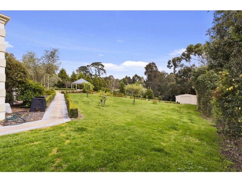 2 Lucieer Court, Templestowe VIC 3106