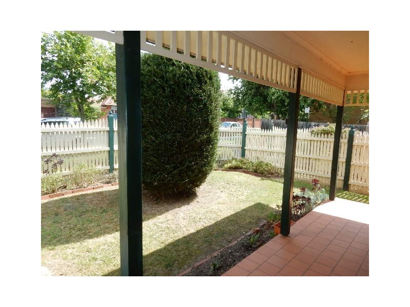 1/120 Carrington Road, Box Hill VIC 3128
