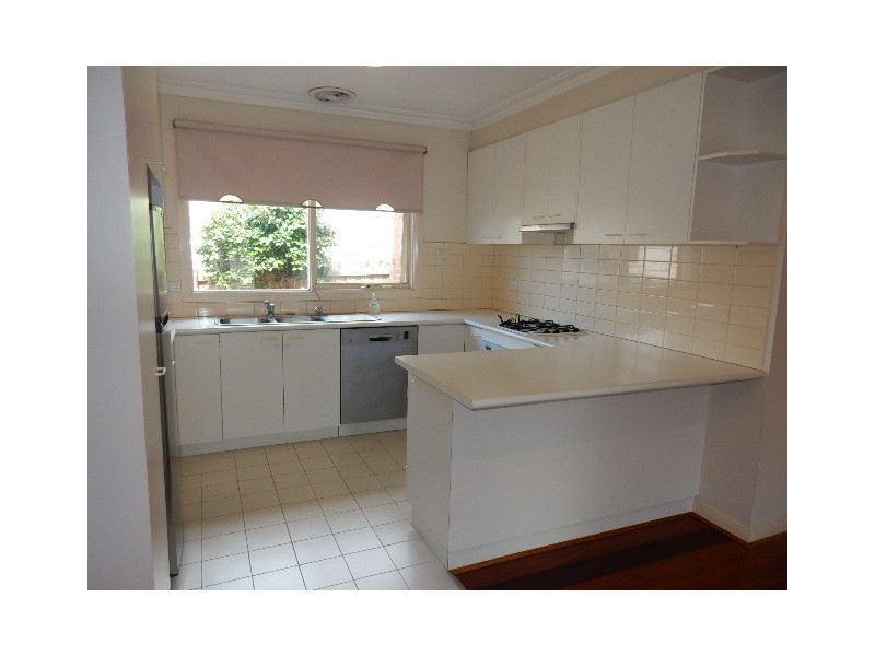 1/120 Carrington Road, Box Hill VIC 3128