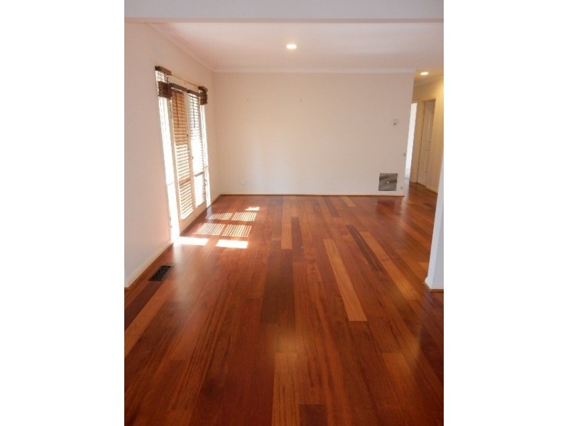 1/120 Carrington Road, Box Hill VIC 3128