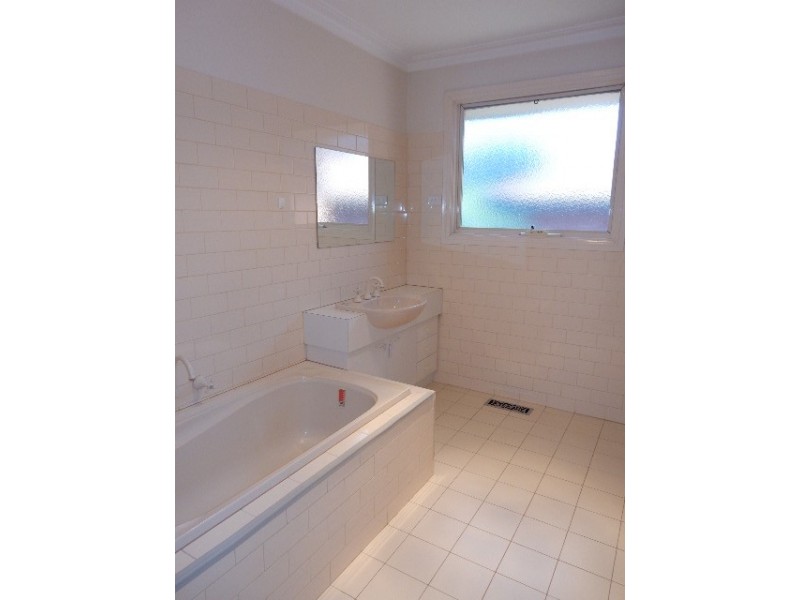 1/120 Carrington Road, Box Hill VIC 3128