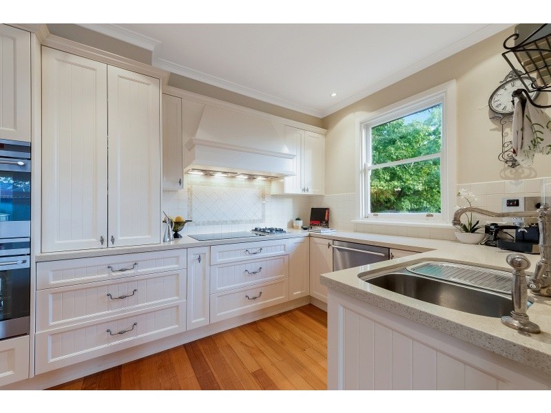 5 Nash Road, Box Hill South VIC 3128