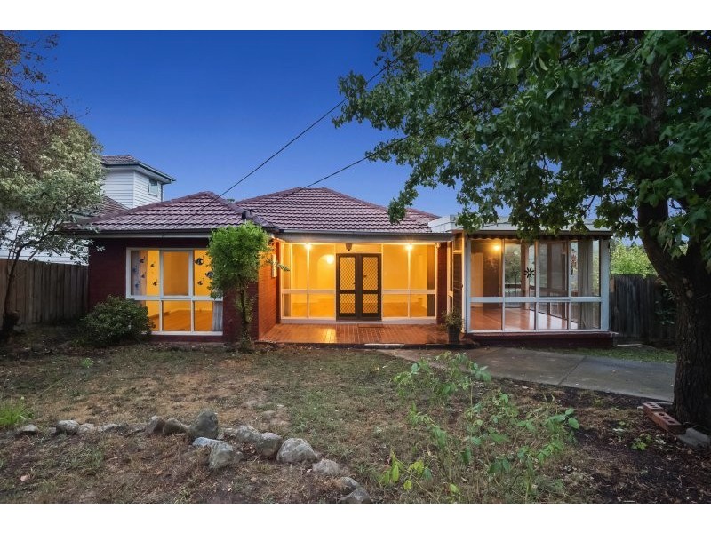 8 Cypress Avenue, Burwood VIC 3125