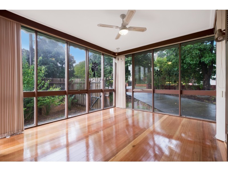 8 Cypress Avenue, Burwood VIC 3125