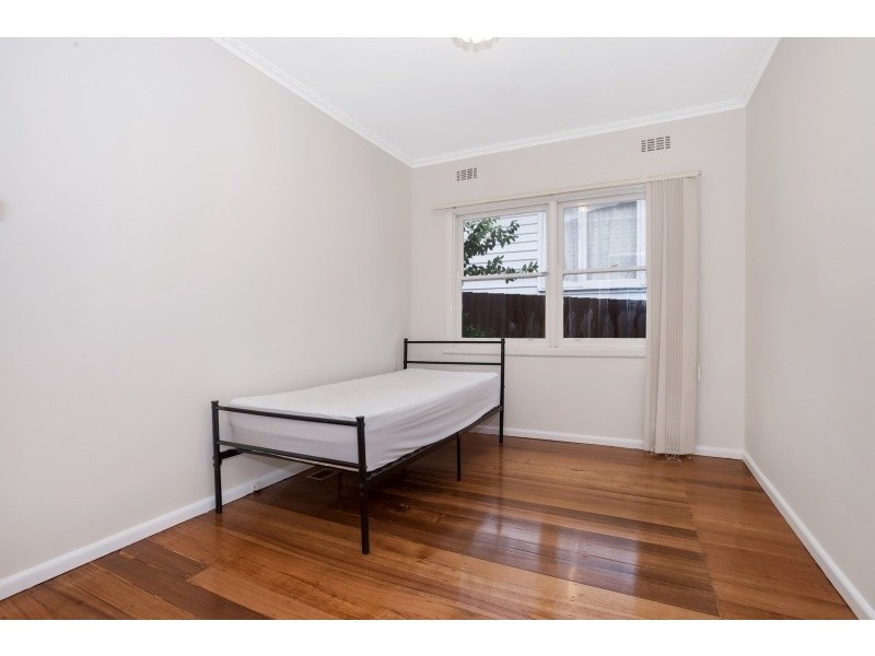 8 Cypress Avenue, Burwood VIC 3125