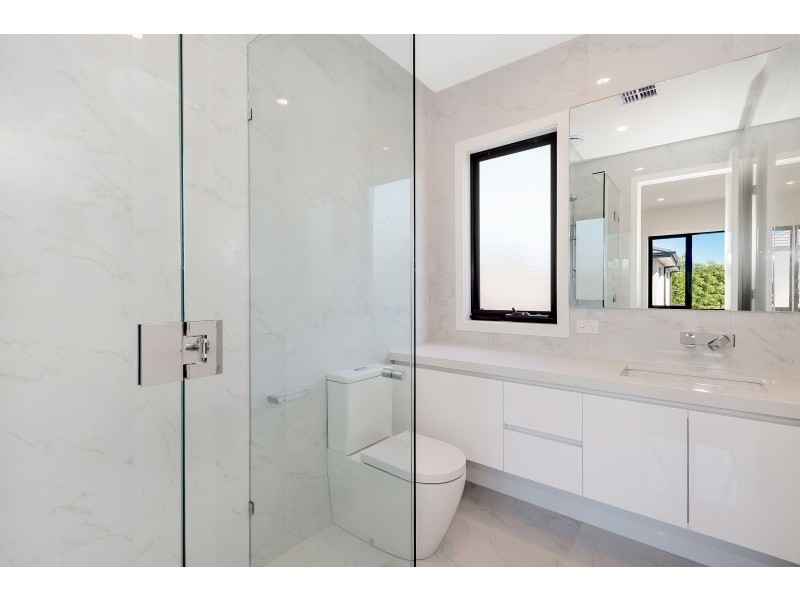 2/885 Riversdale Road, Camberwell VIC 3124