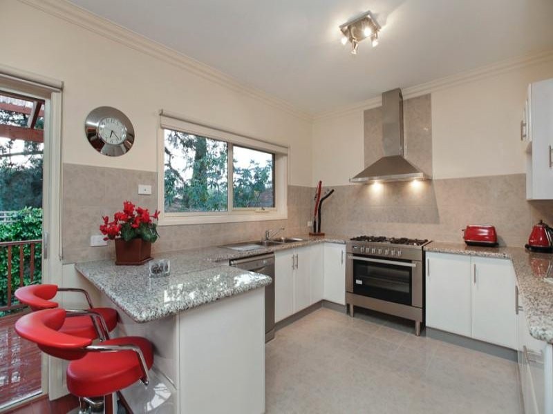 2/42 Box Hill Crescent, Mont Albert North VIC 3129