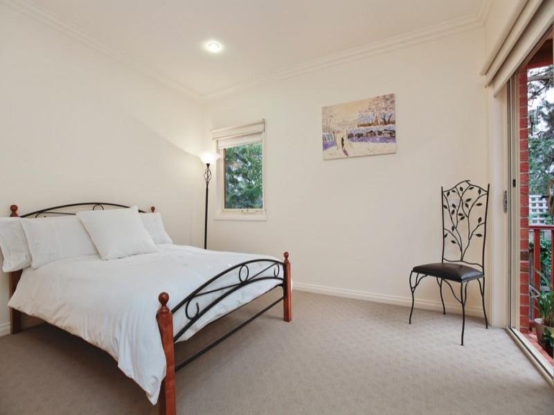 2/42 Box Hill Crescent, Mont Albert North VIC 3129