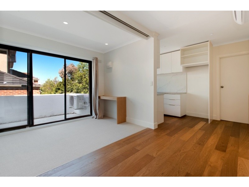 4/11 Oxford Street, Box Hill VIC 3128