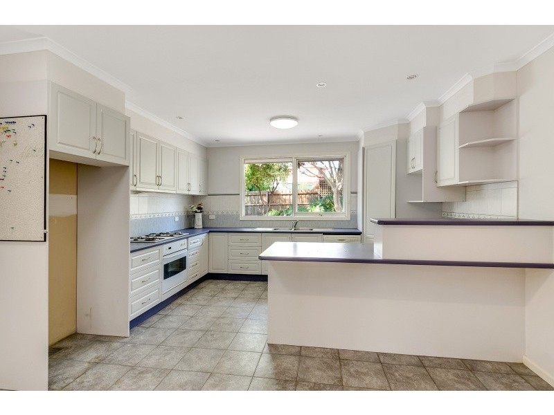 15 Majtlis Street, Blackburn VIC 3130