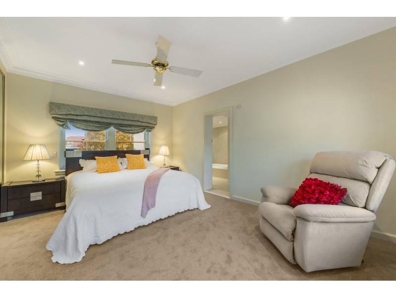 12 Kenmare street, Mont Albert VIC 3127