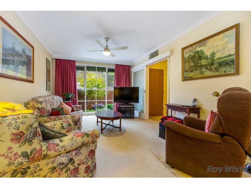 2/13 Kintore Crescent, Box Hill VIC 3128