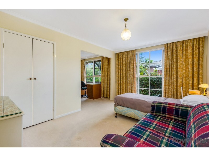 2/13 Kintore Crescent, Box Hill VIC 3128