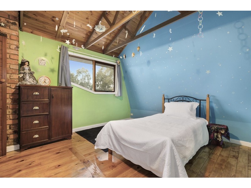 10 Eram Road, Box Hill North VIC 3129