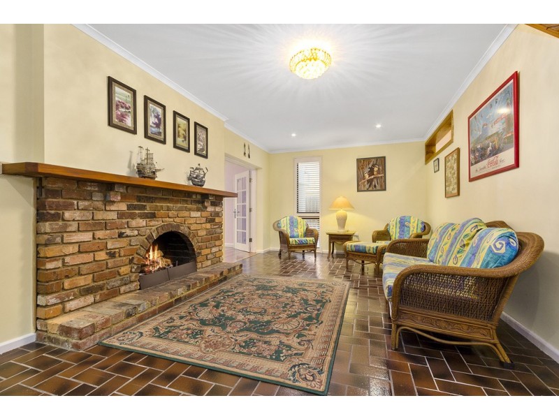 10 Eram Road, Box Hill North VIC 3129