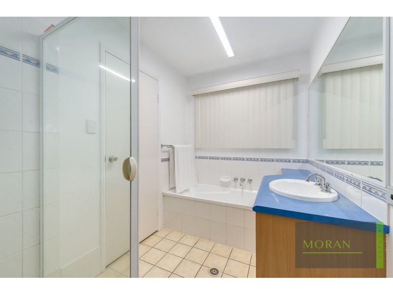 25 Batchworth Road, Molendinar QLD 4214