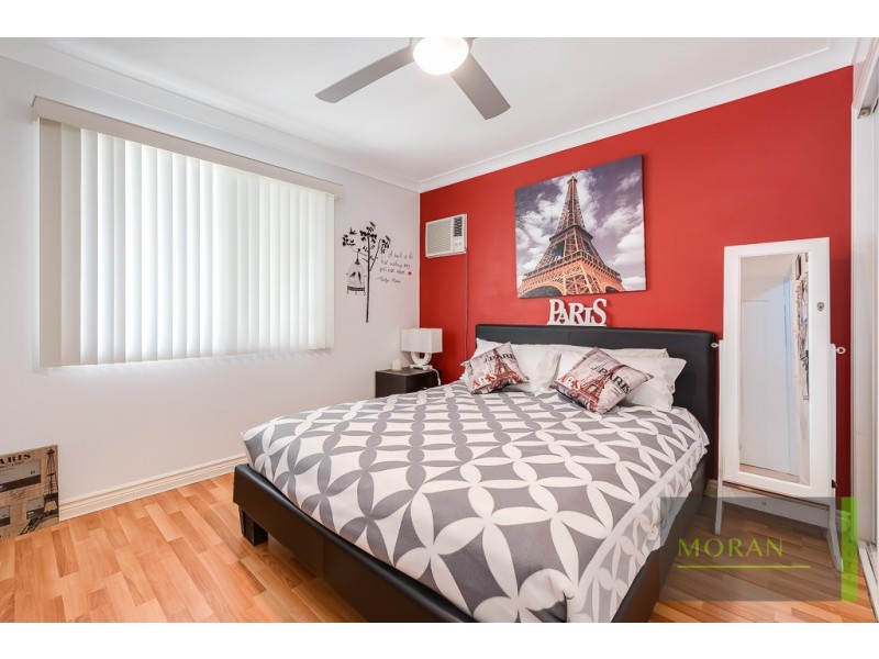 25 Batchworth Road, Molendinar QLD 4214