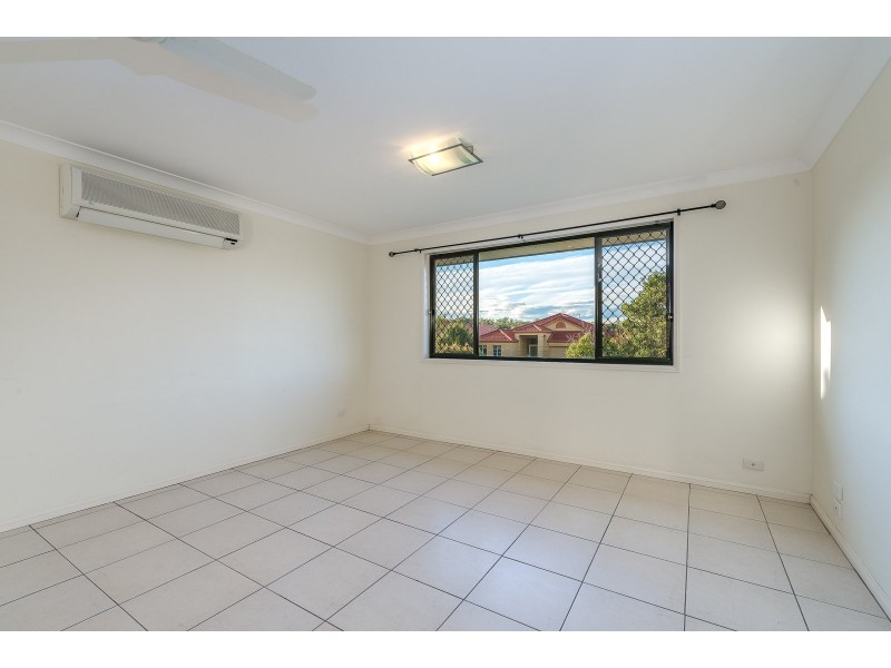 7 Oakridge Place, Molendinar QLD 4214