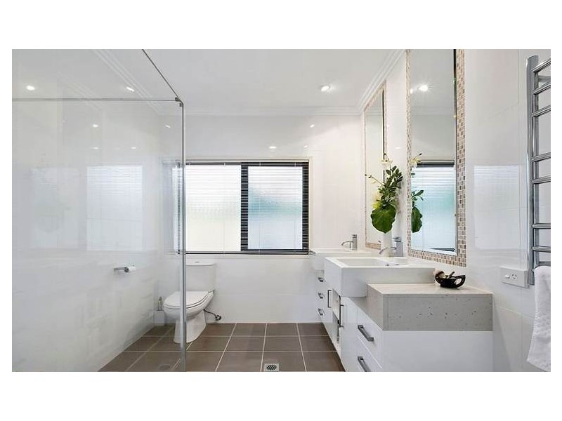 11 Sugargum Court, Molendinar QLD 4214