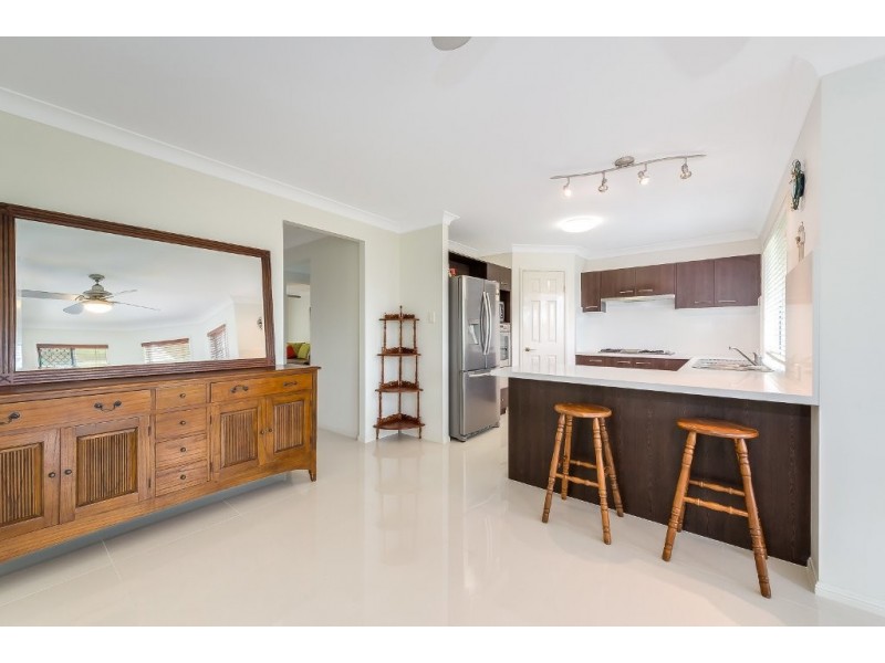 17 Maloney Crescent, Maudsland QLD 4210