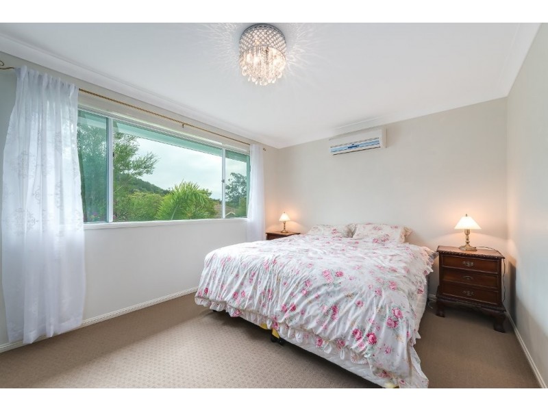 17 Maloney Crescent, Maudsland QLD 4210