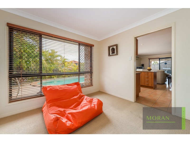 2 Applegum Place, Molendinar QLD 4214