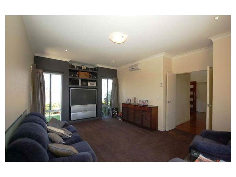 12 Viewridge Way, Molendinar QLD 4214