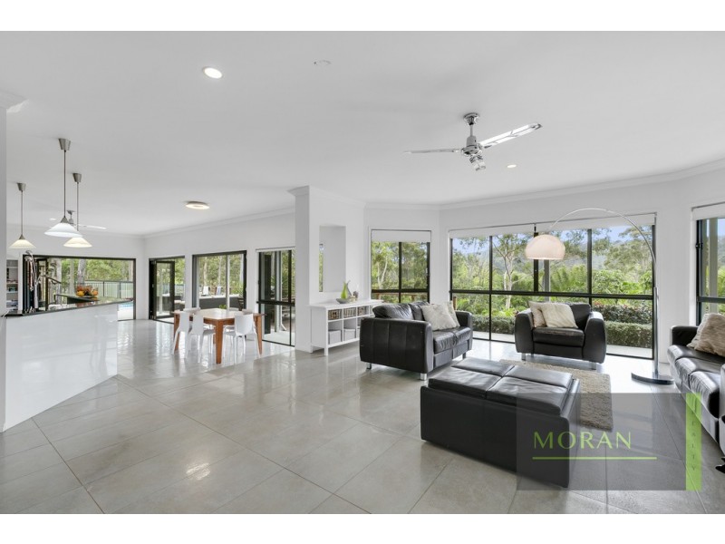 6 Burley Griffin Drive, Maudsland QLD 4210