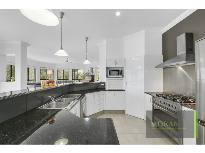 6 Burley Griffin Drive, Maudsland QLD 4210