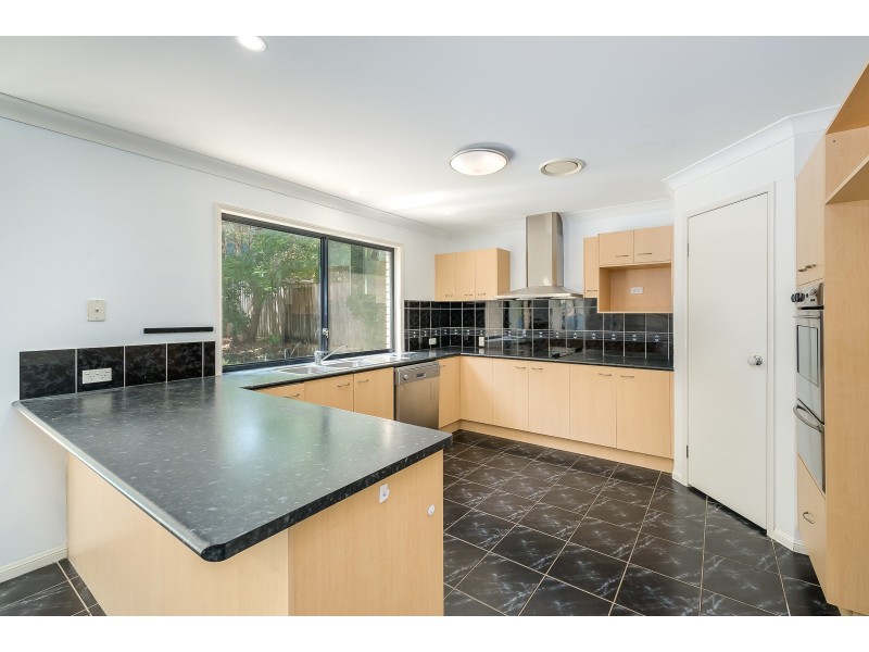 38 Dellwood Circuit, Molendinar QLD 4214