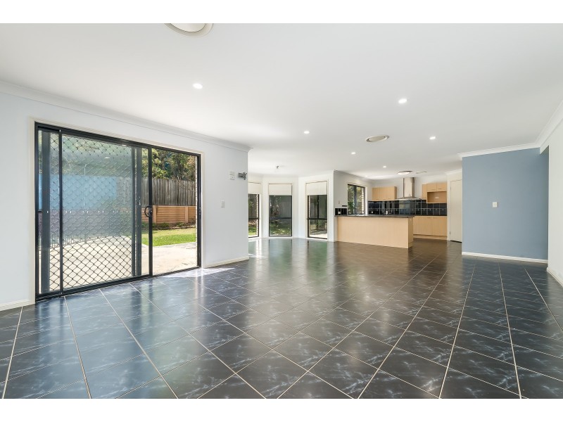 38 Dellwood Circuit, Molendinar QLD 4214