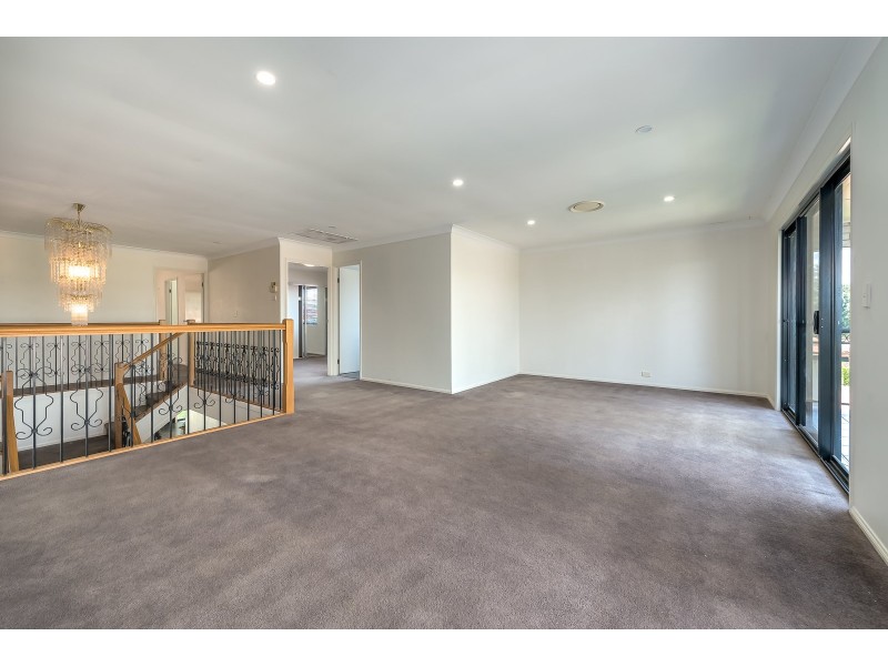 38 Dellwood Circuit, Molendinar QLD 4214