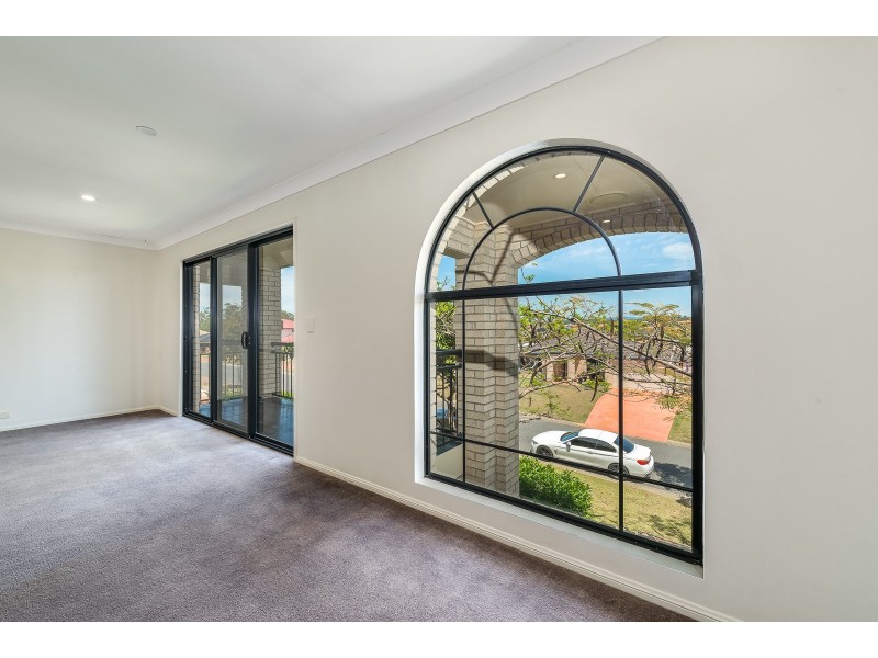 38 Dellwood Circuit, Molendinar QLD 4214