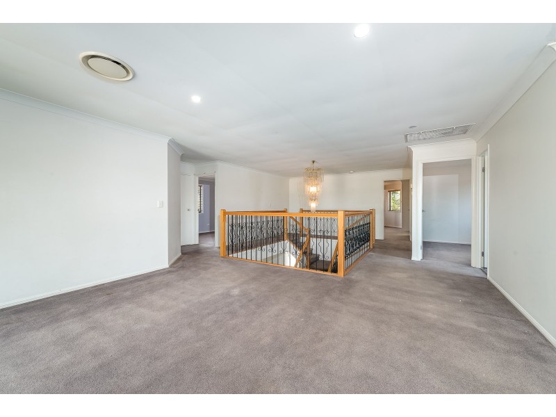 38 Dellwood Circuit, Molendinar QLD 4214