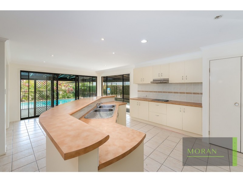 10 Lillywood Circuit, Molendinar QLD 4214