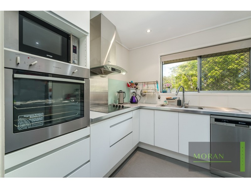 38 Bloodwood Crescent, Molendinar QLD 4214