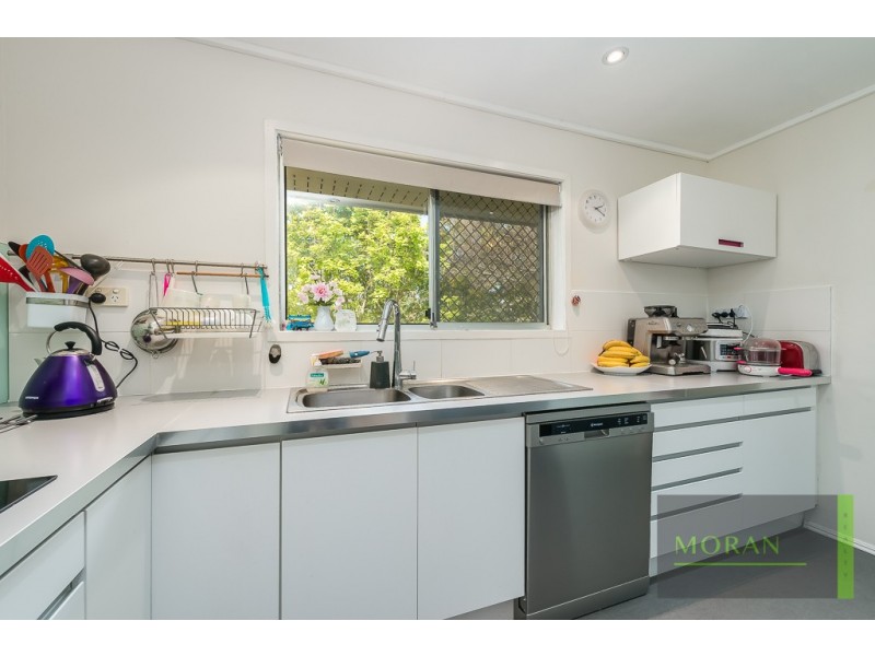 38 Bloodwood Crescent, Molendinar QLD 4214