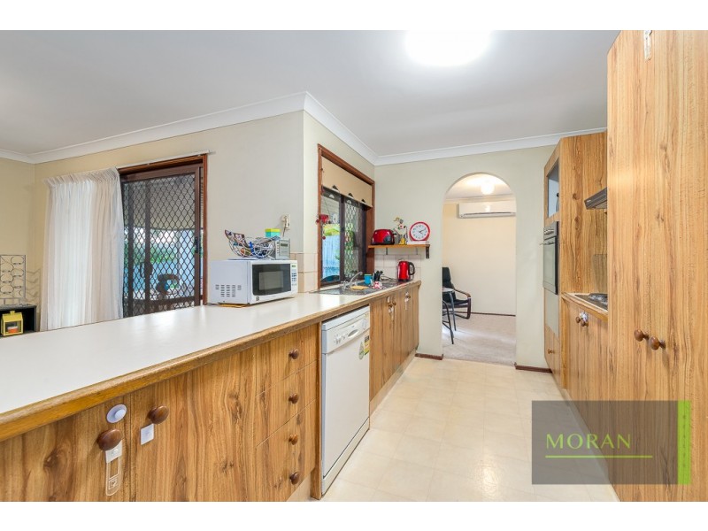 90 Macquarie Avenue, Molendinar QLD 4214