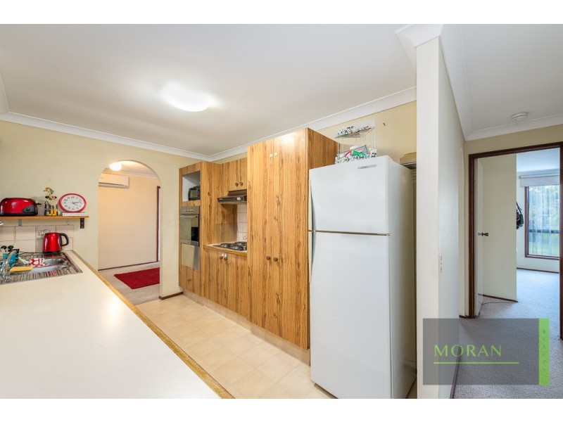 90 Macquarie Avenue, Molendinar QLD 4214