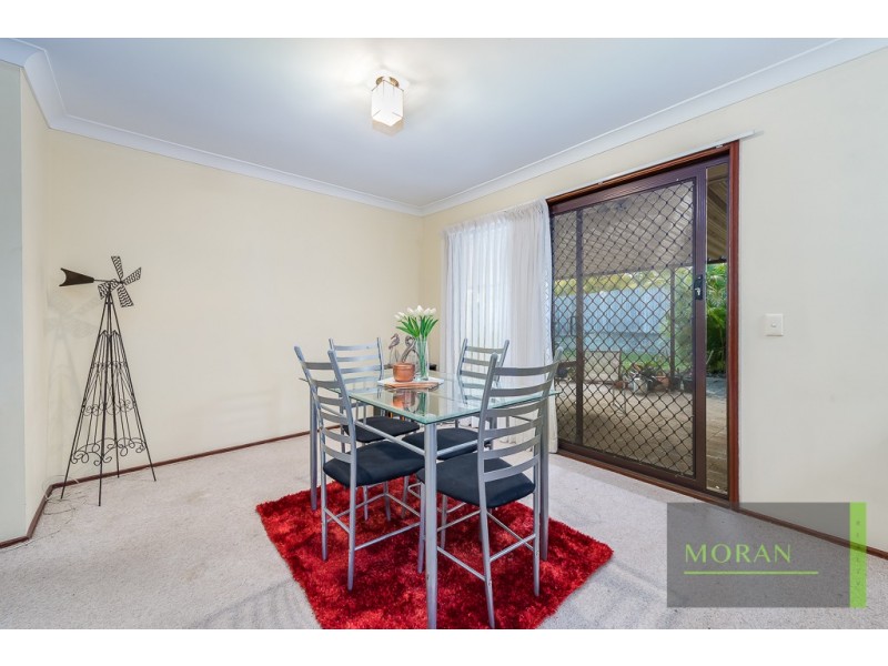 90 Macquarie Avenue, Molendinar QLD 4214