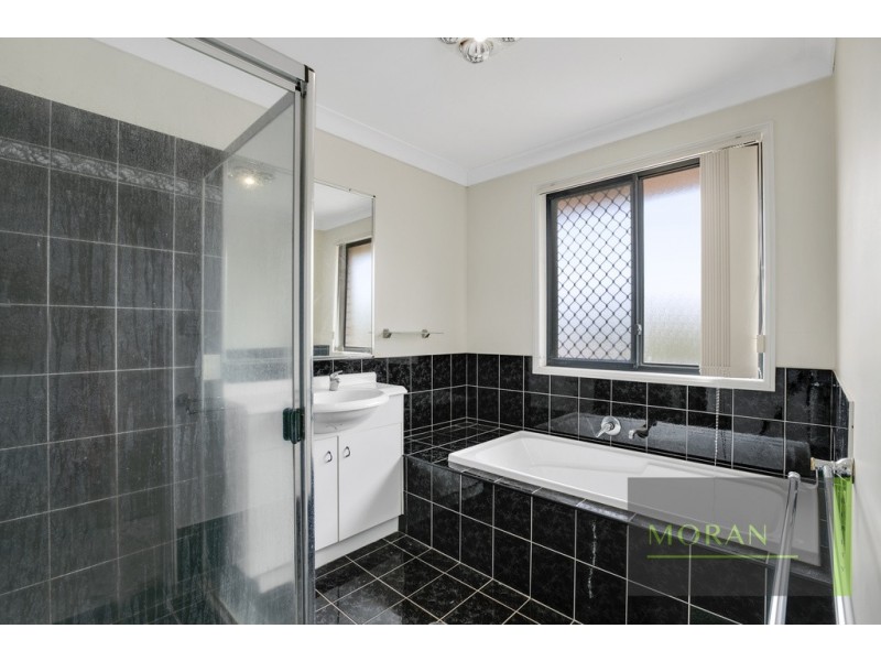 70 Coachwood Drive, Molendinar QLD 4214