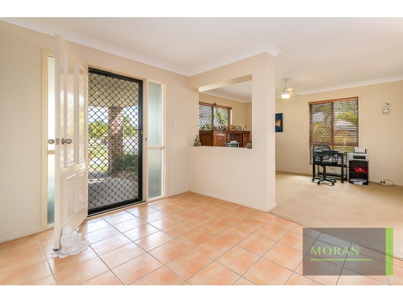 2 Applegum Place, Molendinar QLD 4214
