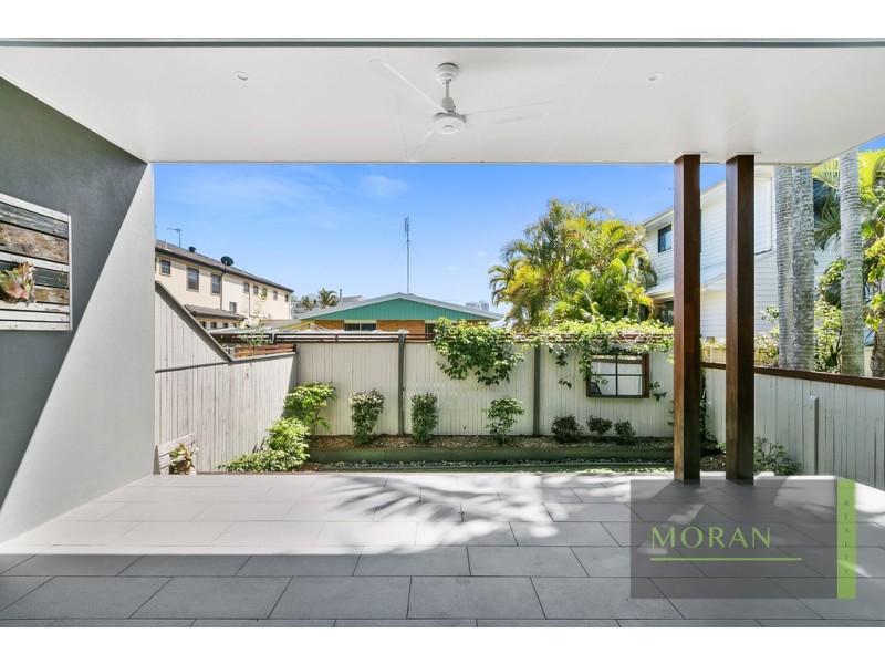 2/21 Cawthray Street, Biggera Waters QLD 4216