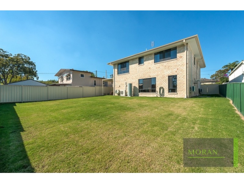 55 Deakin Avenue, Southport QLD 4215