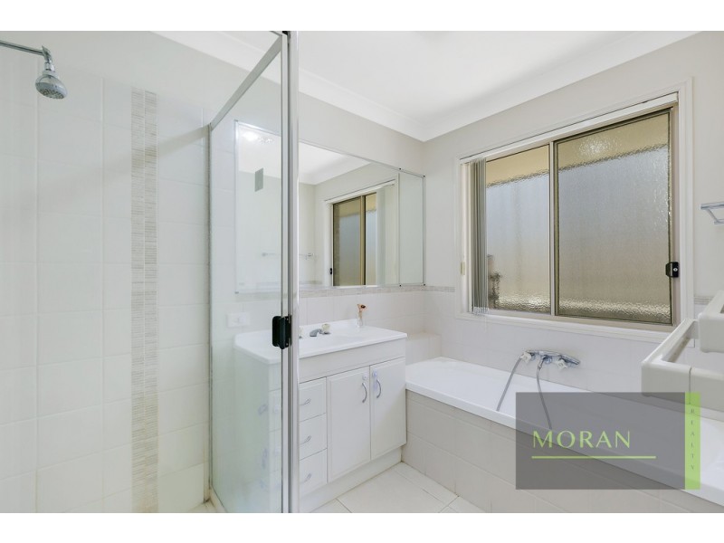 24 Silkwood Way, Molendinar QLD 4214